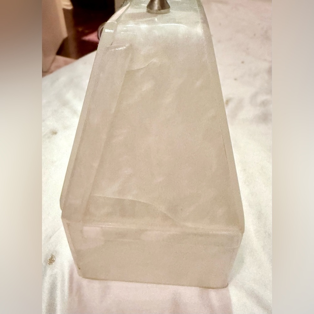 Vintage Lucite Purse: Circa 1940s-50s White w/Clear Handle : EUC : Rare Design - Picture 9 of 9